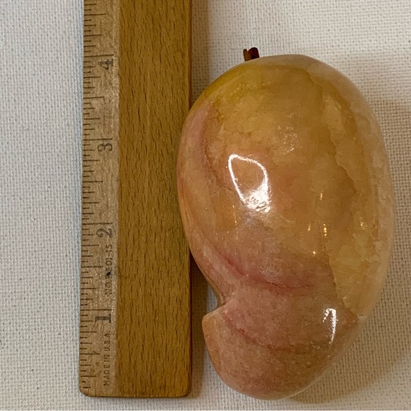 Vintage Alabaster Hand Carved Mango Fruit Polished Stone Multicolor Carving 4" - Picture 12 of 13